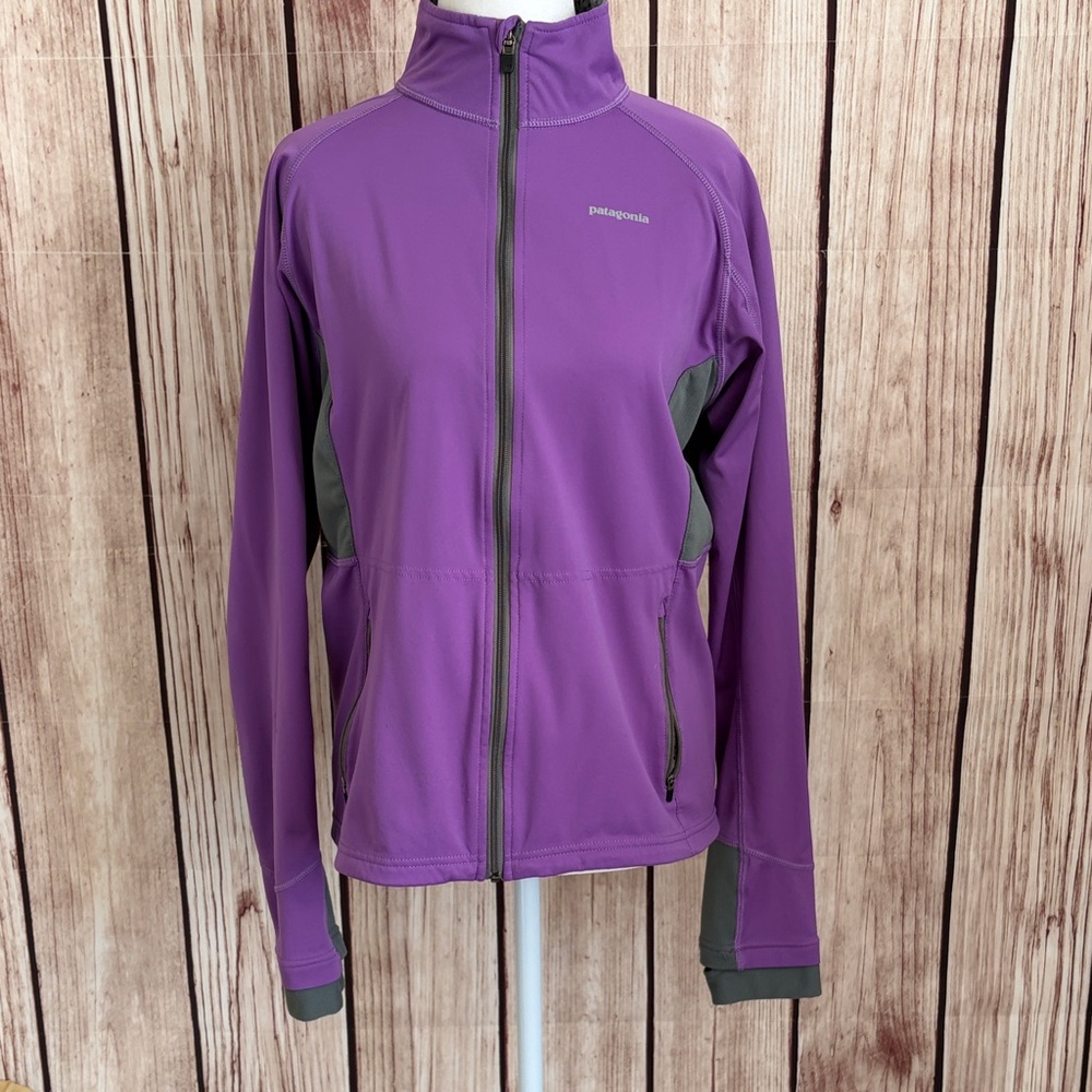 Patagonia Women's Polartec Base Layer Purple and Gray Jacket Size medium